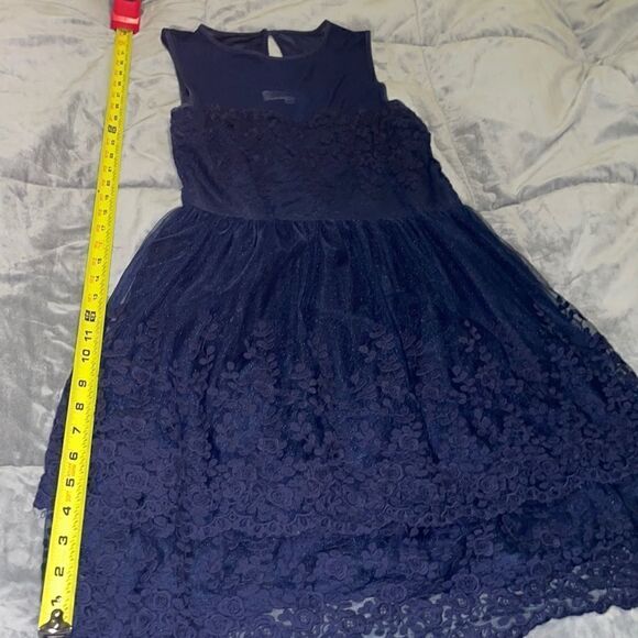 Annabella Deep Blue Floral Lace/Mesh Dress w/Sweetheart Neck (Size: Medium) - Picture 6 of 16